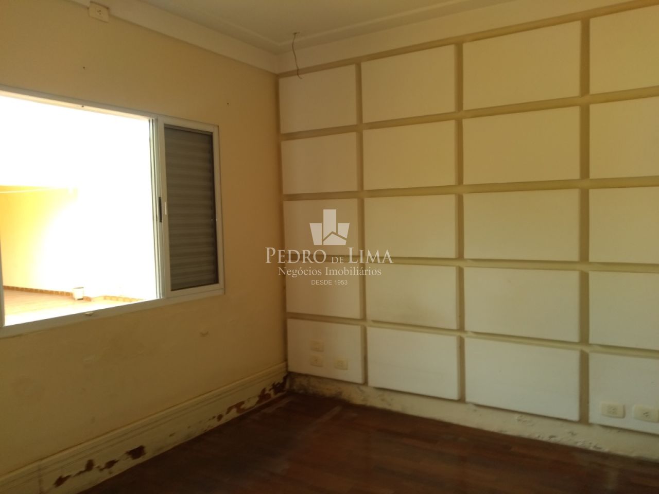 Casa Térrea 3 Suites e 10 Vagas Cangaiba Locação Comercial