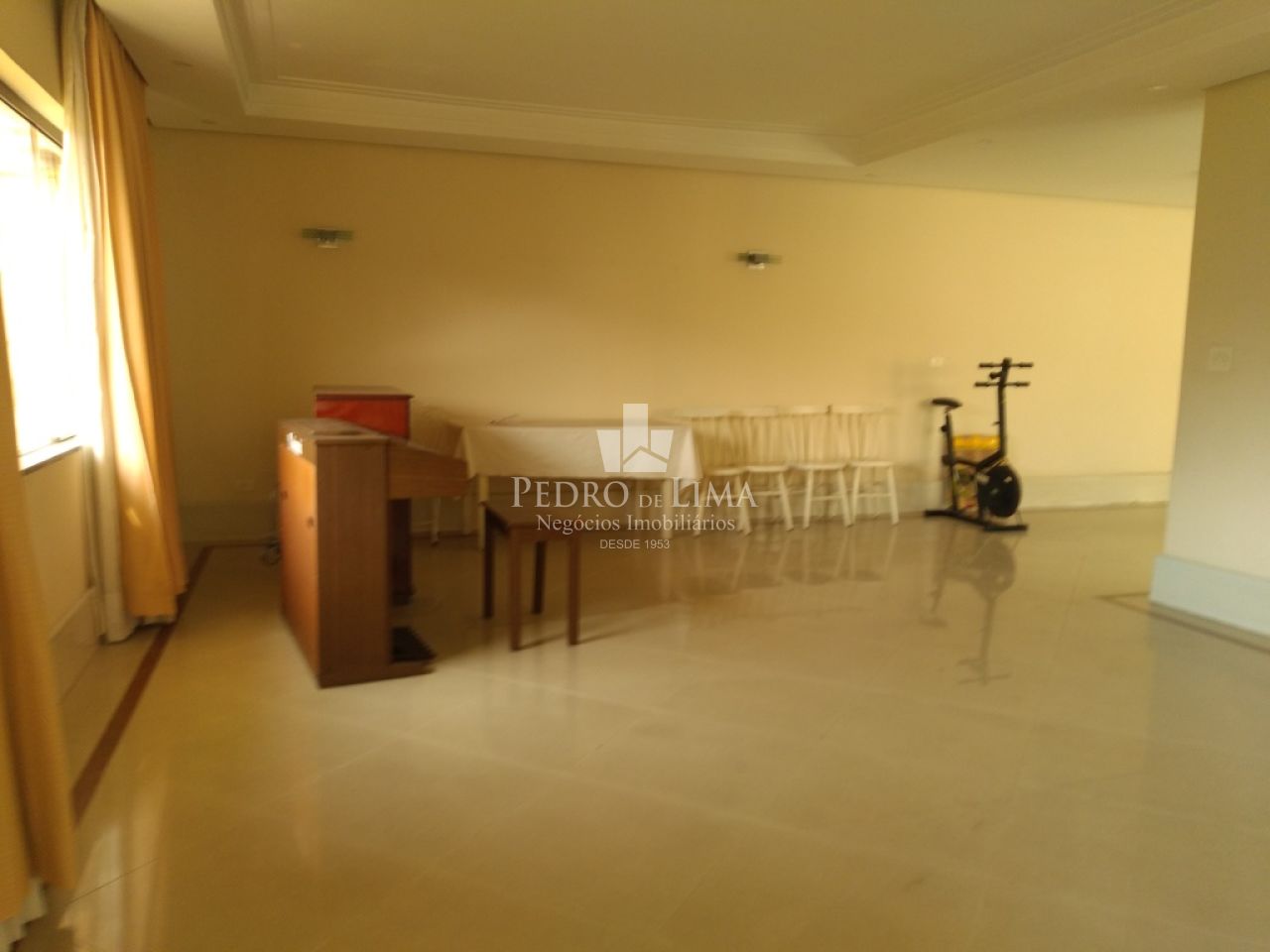 imagem do imovel Casa Térrea 3 Suites e 10 Vagas Cangaiba Locação Comercial   ref: PE33803