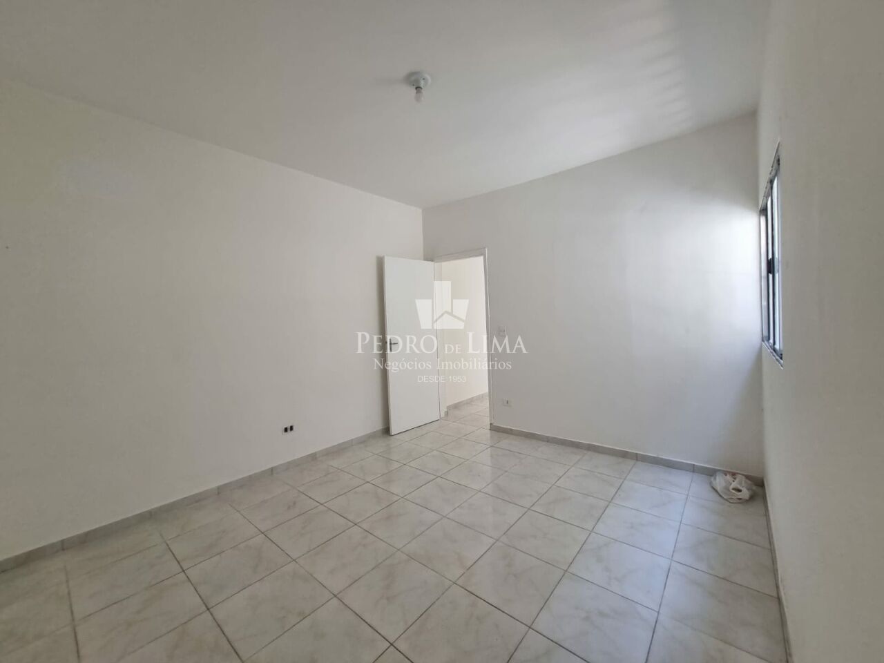 imagem do imovel Casa terrea Arthur Alvim com 1 Quarto, Sala, Cozinha, Banheiro sen vaga ref: PE34433