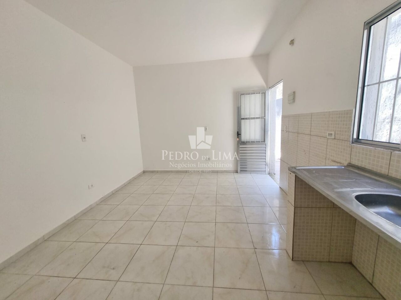 Casa terrea Arthur Alvim com 1 Quarto, Sala, Cozinha, Banheiro sen vaga