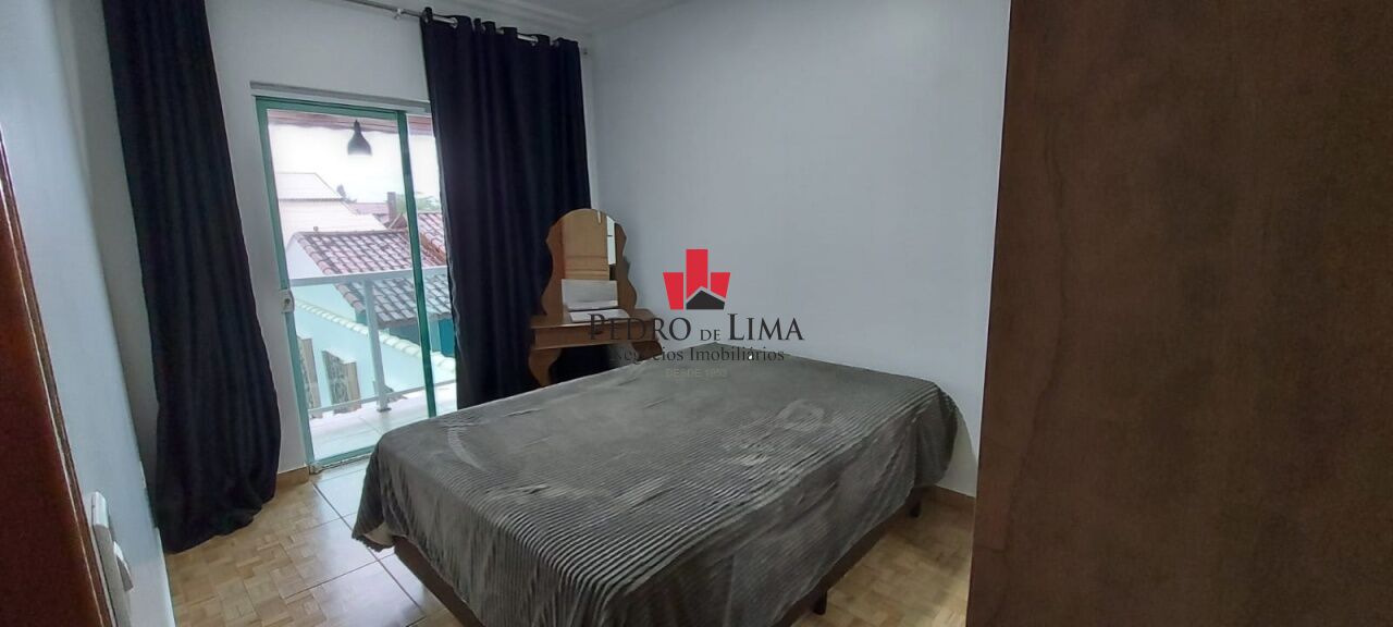 Sobrado Novo de alto padrão na Ilha Comprida, 3 dorm, sendo 1 ste, 10 vagas,  350m da praia. 