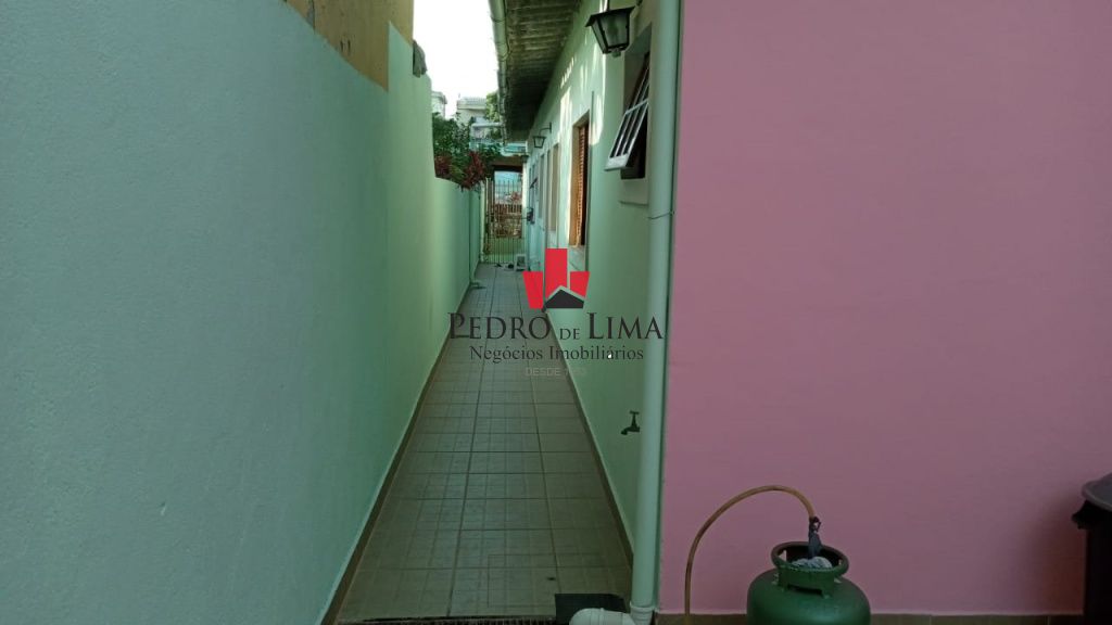 Casa para alugar para escritório com 2 quartos, 1 suíte, edícula, 2 vagas, próximo metrô Itaquera.