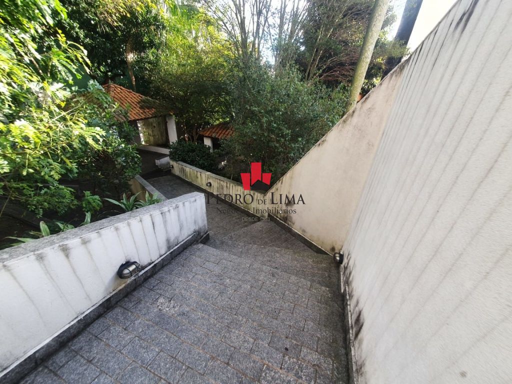 Sobrado Frontal na Penha