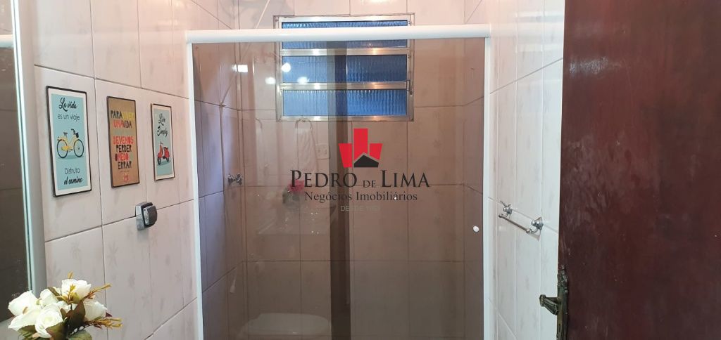 Sobrado Frontal com 4 dormitórios, sendo 1 suíte e 2 vagas na Penha