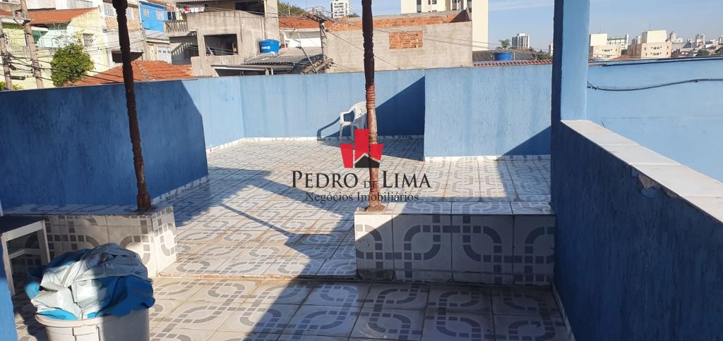 Sobrado Frontal com 4 dormitórios, sendo 1 suíte e 2 vagas na Penha