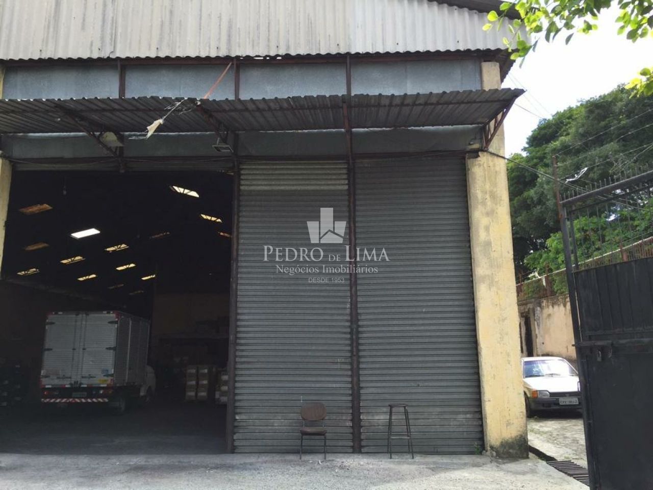 imagem do imovel Galpão 1800m², 1600 área fabril e  2380 de área de Terreno, No Cangaíba, Entra caminhão. ref: PE36141