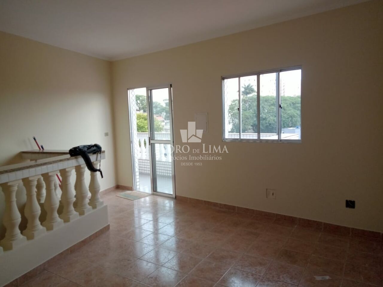 imagem do imovel Apartamento de sobreloja 114m² para fins comerciais na Regiao Penha ref: PE36630