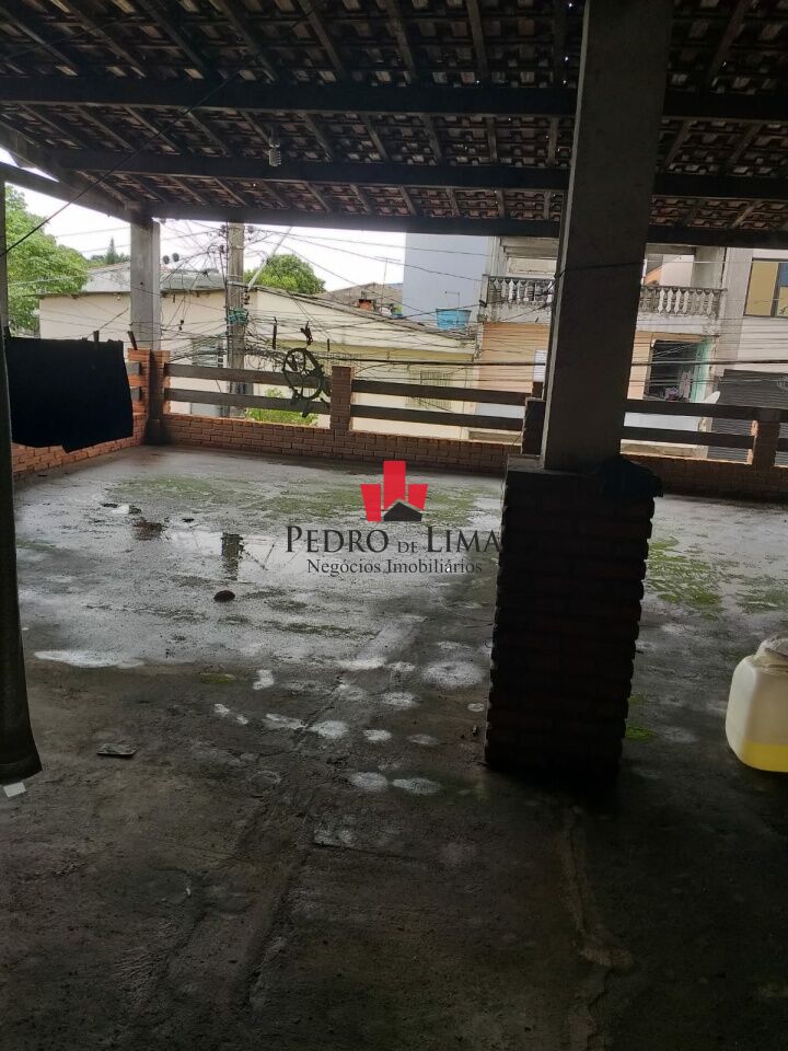Casa térrea com quintal, ótimo para renda no Arthur Alvim