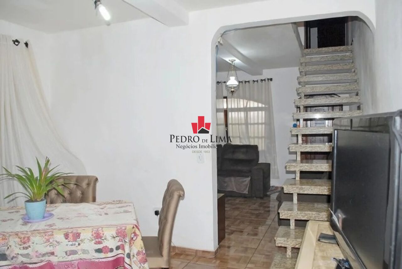 imagem do imovel Sobrado Frontal 3 dormitórios e 2 vagas em Penha ref: PE37169
