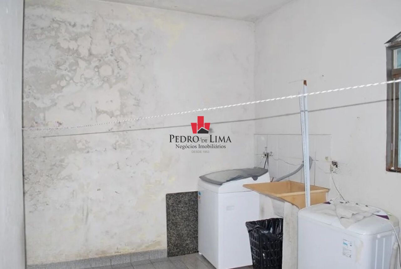 Sobrado Frontal 3 dormitórios e 2 vagas em Penha