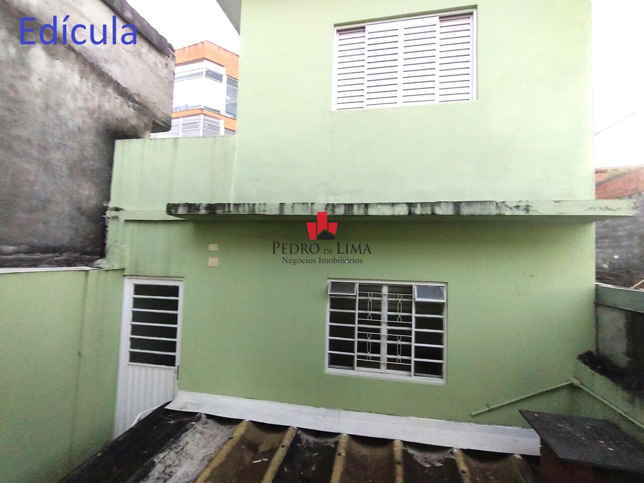 Sobrado de 3 Dormitórios e 2 Vagas e com Edícula de 2 Dormitórios em Itaquera