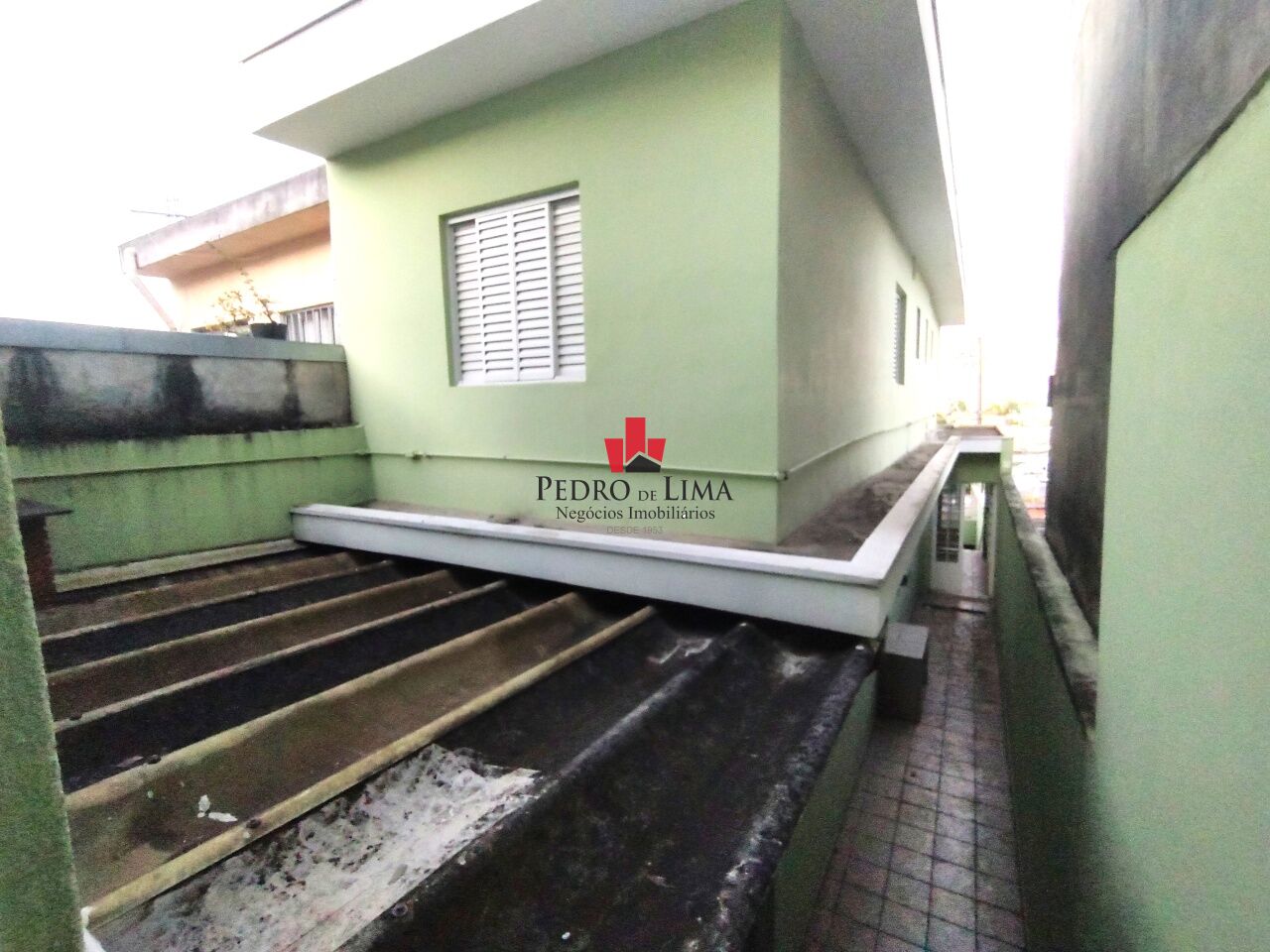 Sobrado de 3 Dormitórios e 2 Vagas e com Edícula de 2 Dormitórios em Itaquera