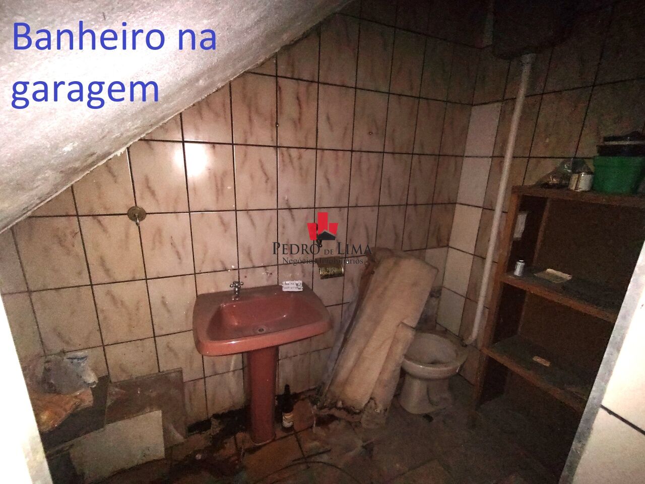 Sobrado de 3 Dormitórios e 2 Vagas e com Edícula de 2 Dormitórios em Itaquera