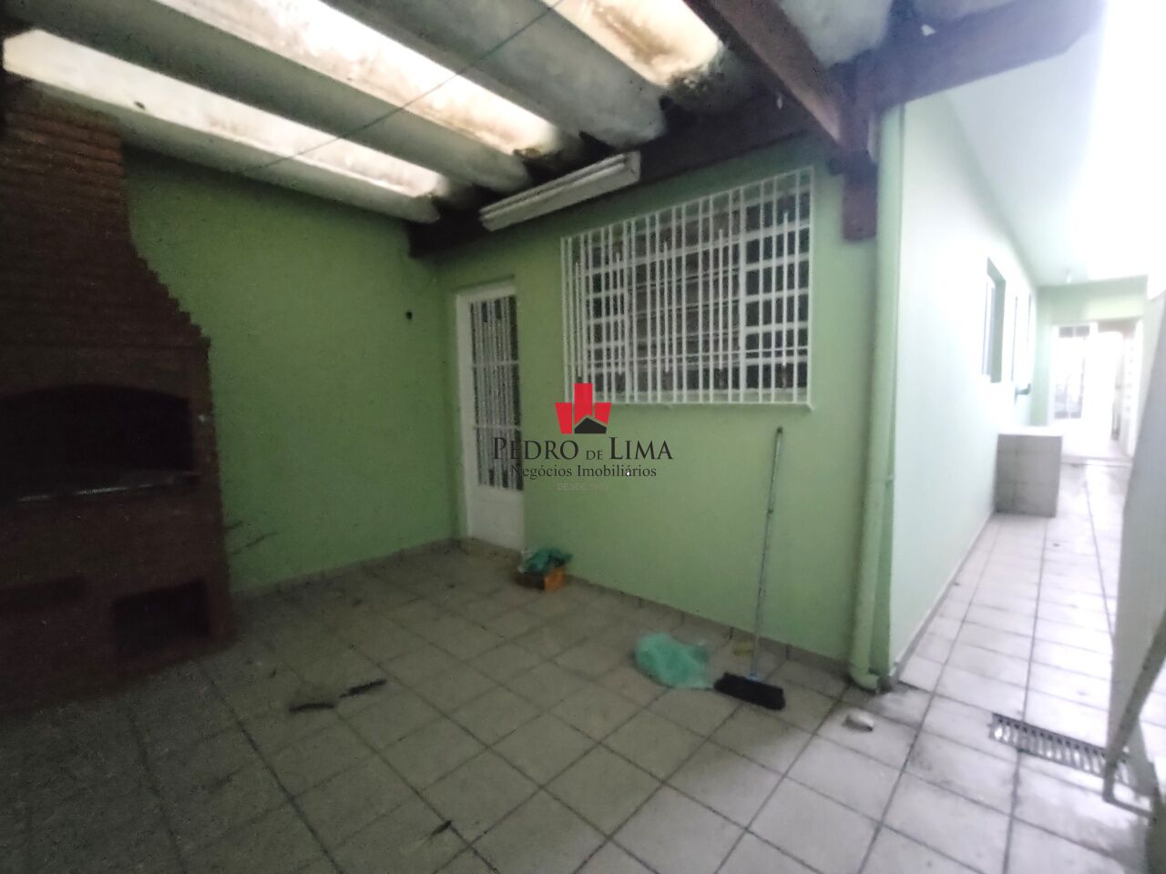 Sobrado de 3 Dormitórios e 2 Vagas e com Edícula de 2 Dormitórios em Itaquera