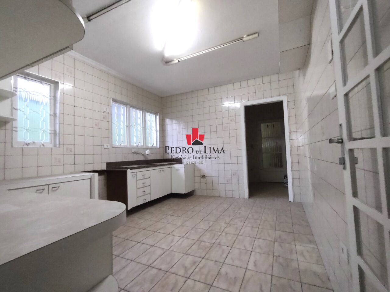imagem do imovel Sobrado de 3 Dormitórios e 2 Vagas e com Edícula de 2 Dormitórios em Itaquera ref: PE37278