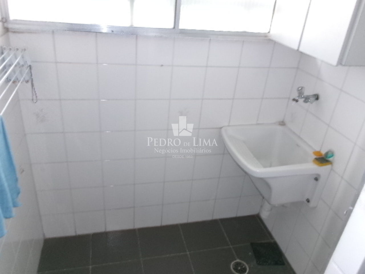 Apartamento 2 dormitórios, 1 Suite e 1 vaga coberta  na Penha