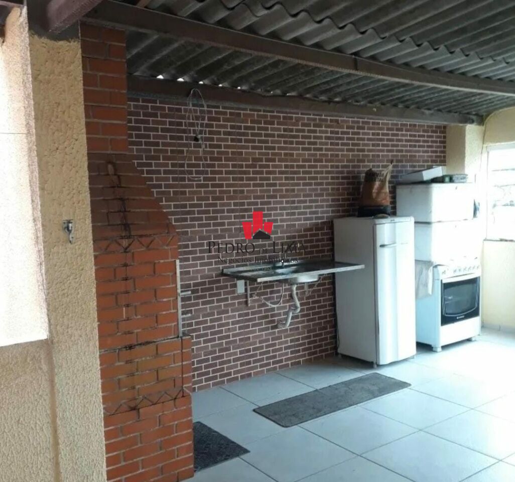Sobrado 4 dormitórios e 2 vagas em Itaquera 