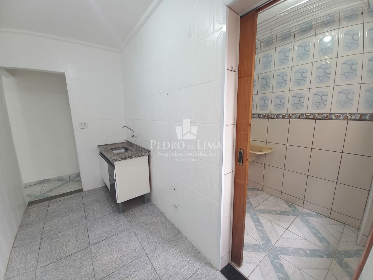 Apartamento com 1 dormitório em excelente localização no bairro da Penha