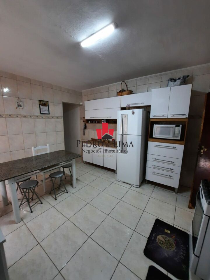imagem do imovel Sobrado Frontal 4 dormitórios na Ponte Rasa ref: PE38017