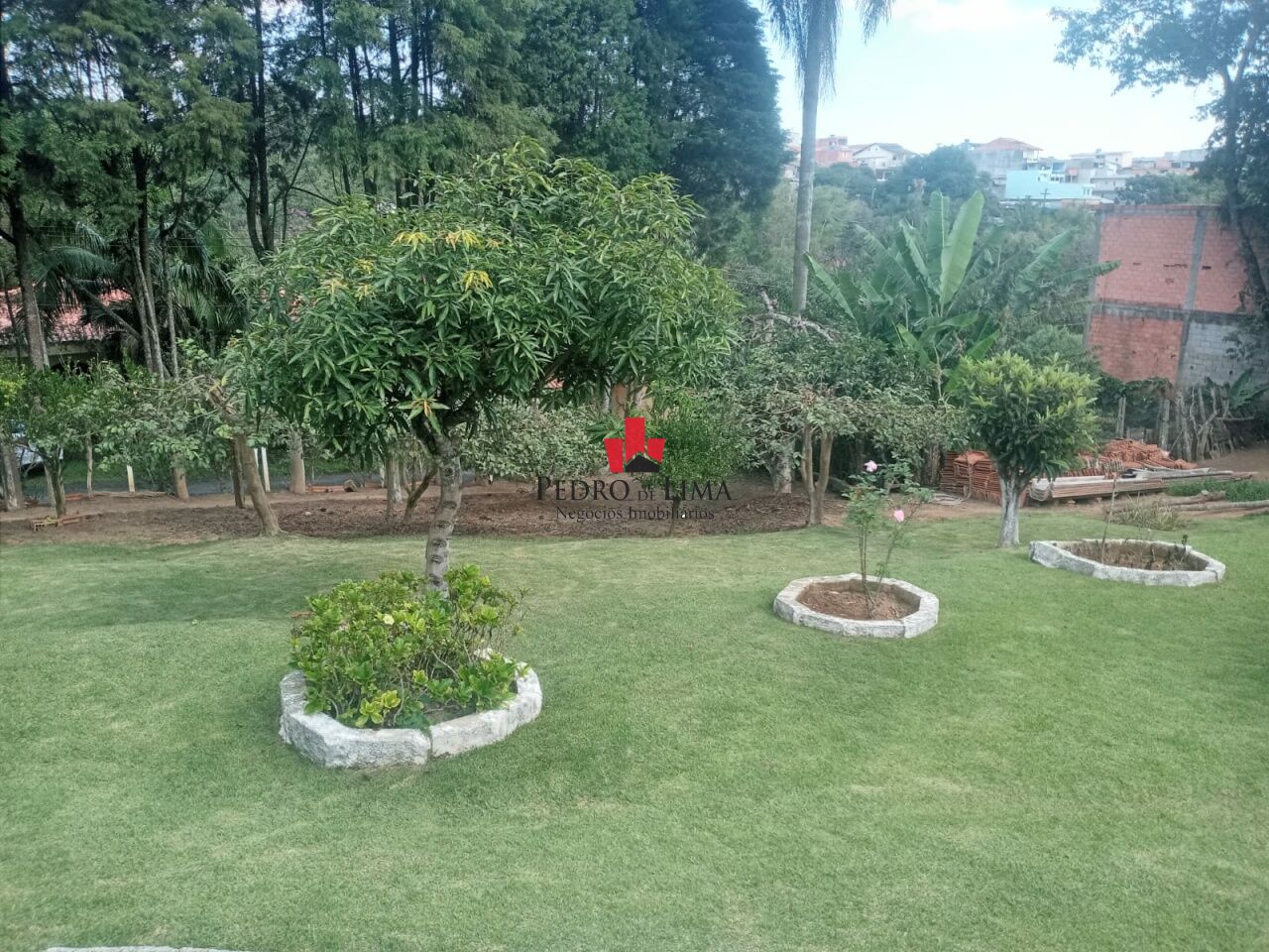 imagem do imovel Chácara em Arujá ref: PE38095