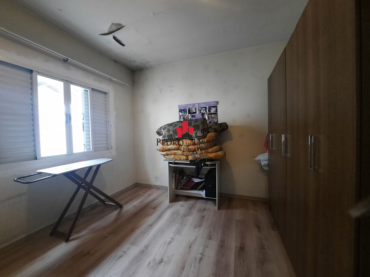 Sobrado frontal  com 3 Dormitórios e mais 2 casas no quintal- Ermelino Matarazzo