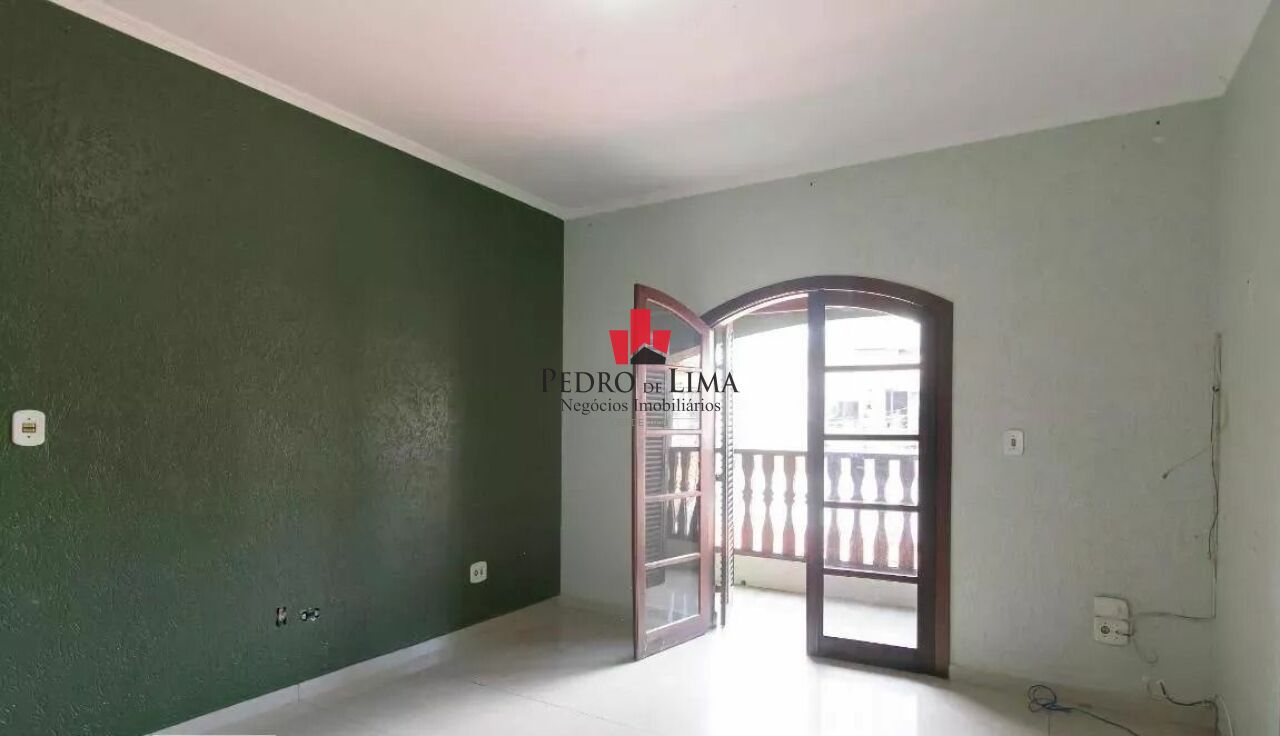 Sobrado frontal na Vila Curuçá