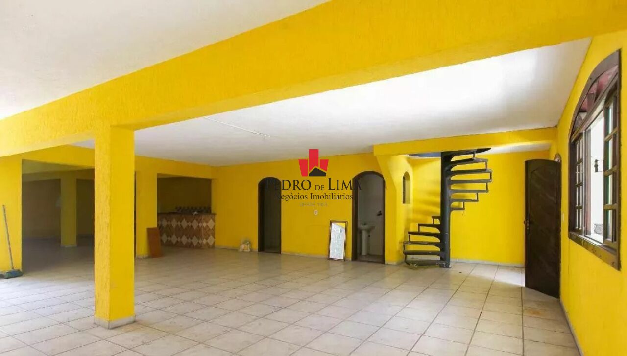 Sobrado frontal na Vila Curuçá