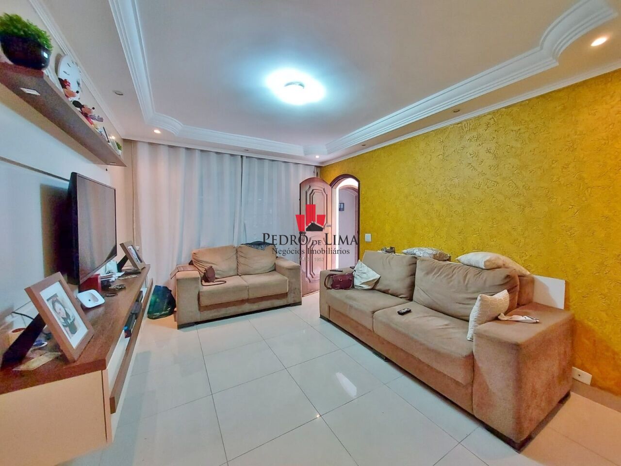 imagem do imovel Sobrado Frontal com 2 dormitórios, 1 suíte, 2 vagas e 179 M² na Ponte Rasa. ref: PE38308