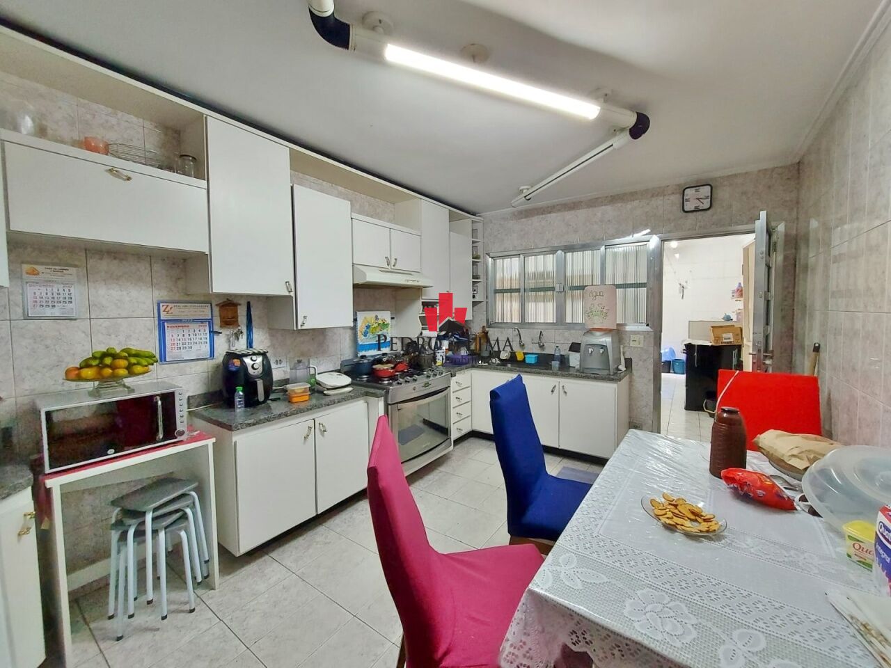 imagem do imovel Sobrado Frontal com 2 dormitórios, 1 suíte, 2 vagas e 179 M² na Ponte Rasa. ref: PE38308