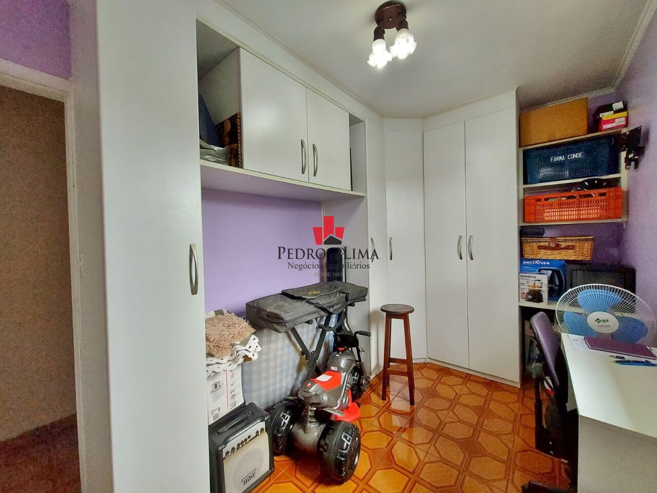 Sobrado Frontal com 2 dormitórios, 1 suíte, 2 vagas e 179 M² na Ponte Rasa.