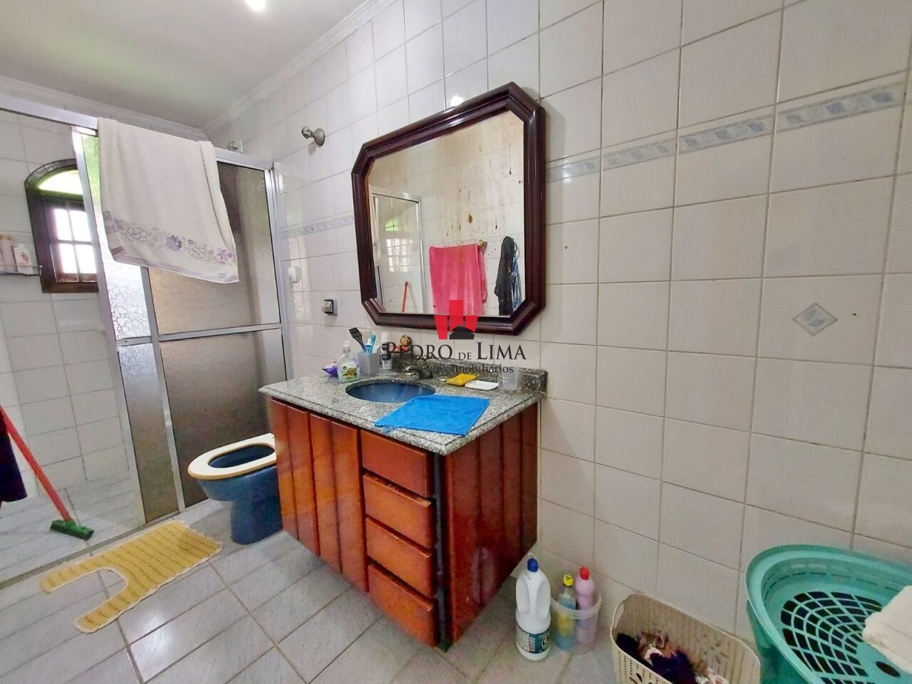 Sobrado Frontal com 2 dormitórios, 1 suíte, 2 vagas e 179 M² na Ponte Rasa.