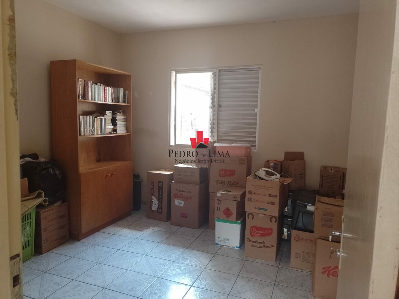 Casa  térrea   com  dormitórios  amplos na Ponte Rasa