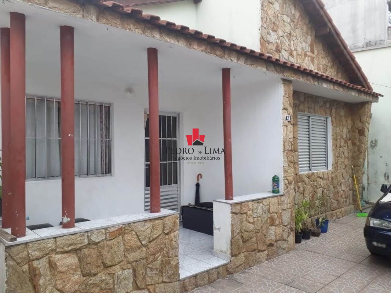 Casa  térrea   com  dormitórios  amplos na Ponte Rasa