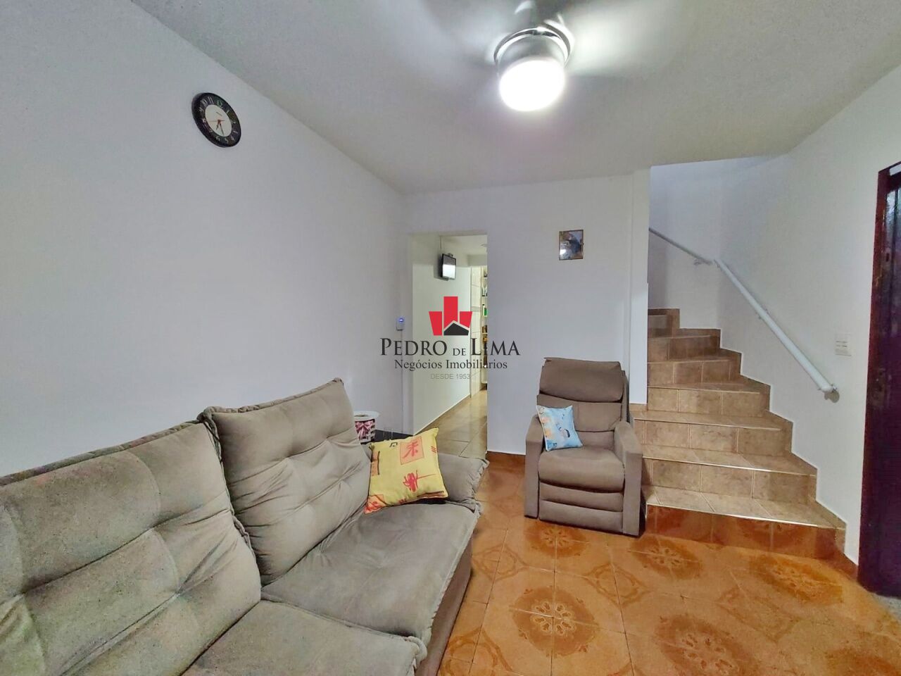 imagem do imovel Sobrado com 3 quartos, 2 vagas, 210 m², bairro Ponte Rasa. ref: PE38681