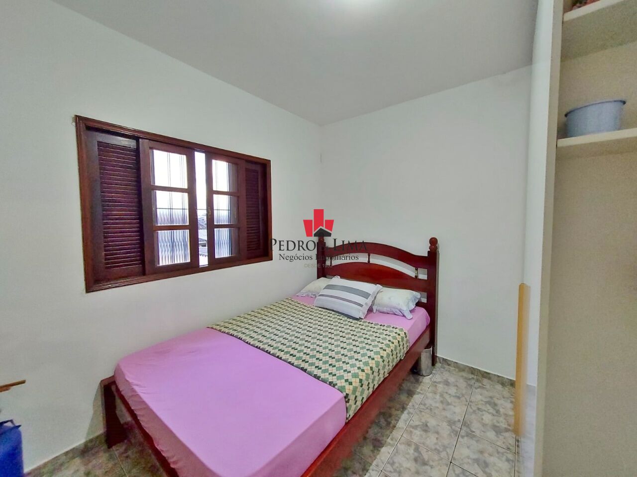 Sobrado com 3 quartos, 2 vagas, 210 m², bairro Ponte Rasa.