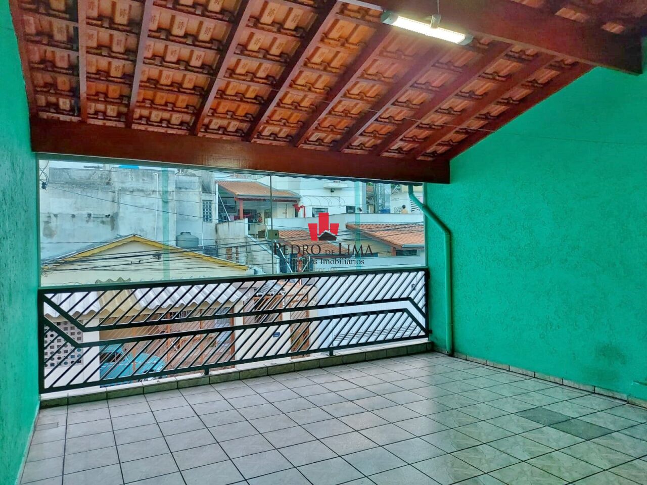 Sobrado com 3 quartos, 2 vagas, 210 m², bairro Ponte Rasa.