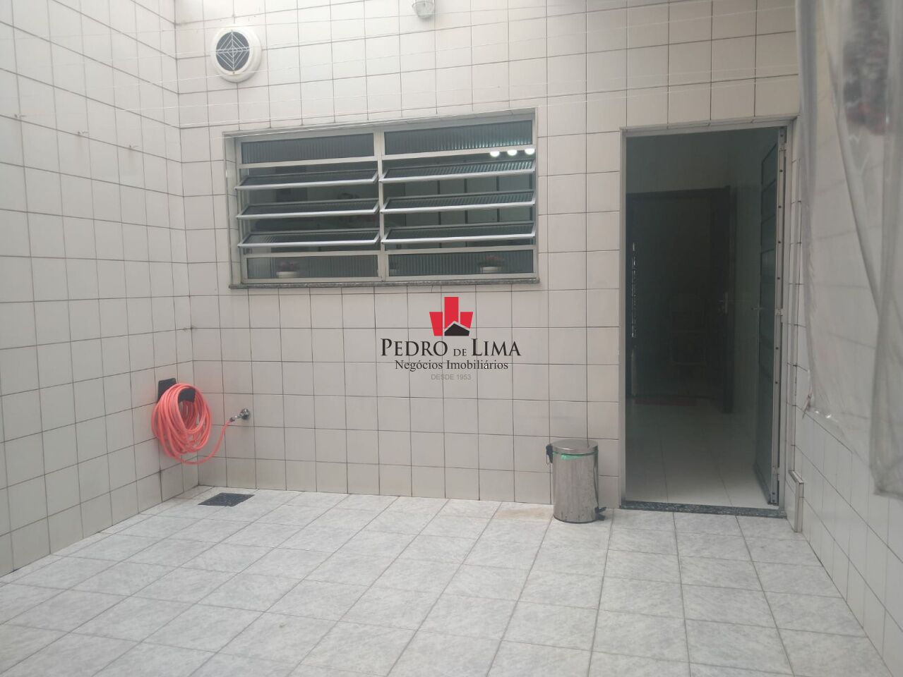 Sobrado frontal em vila na Guaiaúna - Penha