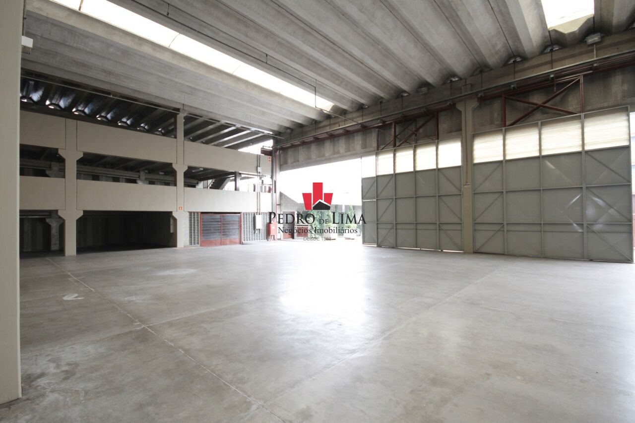 Galpão industrial 2.936m² área construída - Parque Novo Mundo