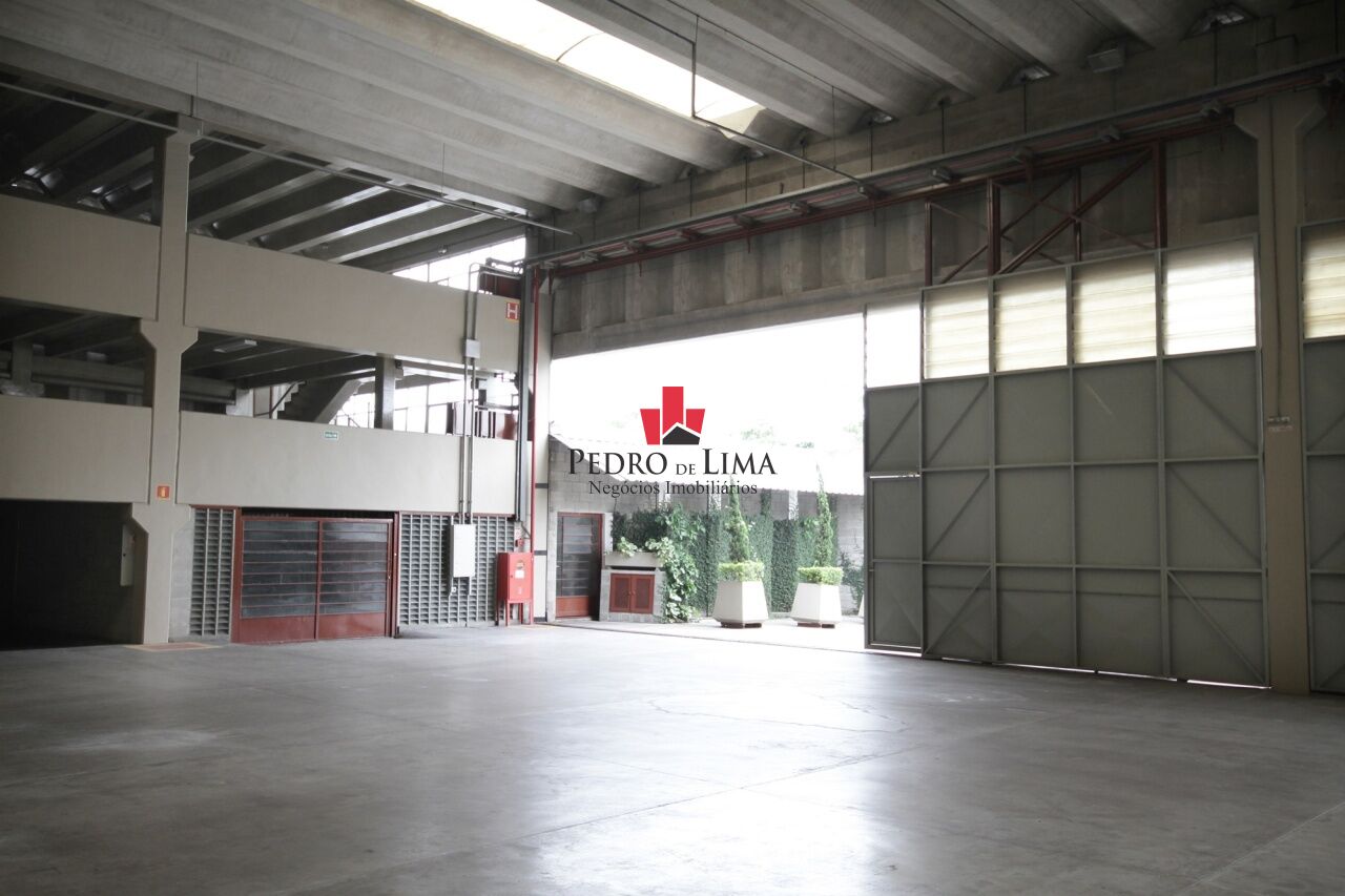Galpão industrial 2.936m² área construída - Parque Novo Mundo