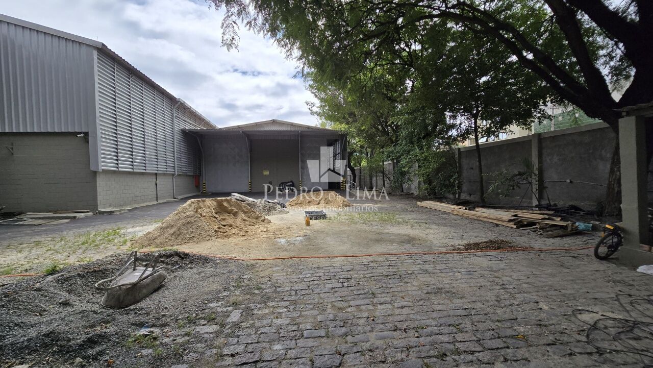 Galpão industrial 4.409,50m² área construída - Parque Novo Mundo