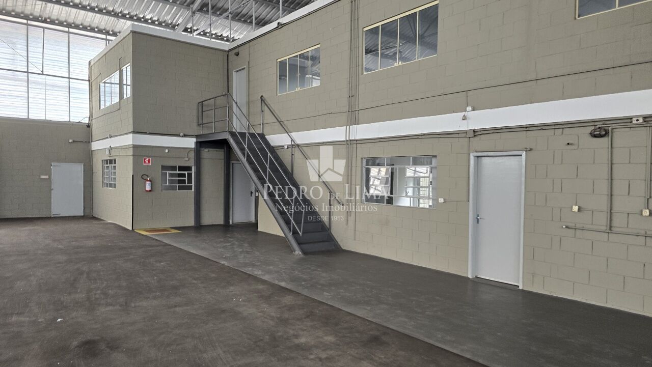 Galpão industrial 4.409,50m² área construída - Parque Novo Mundo