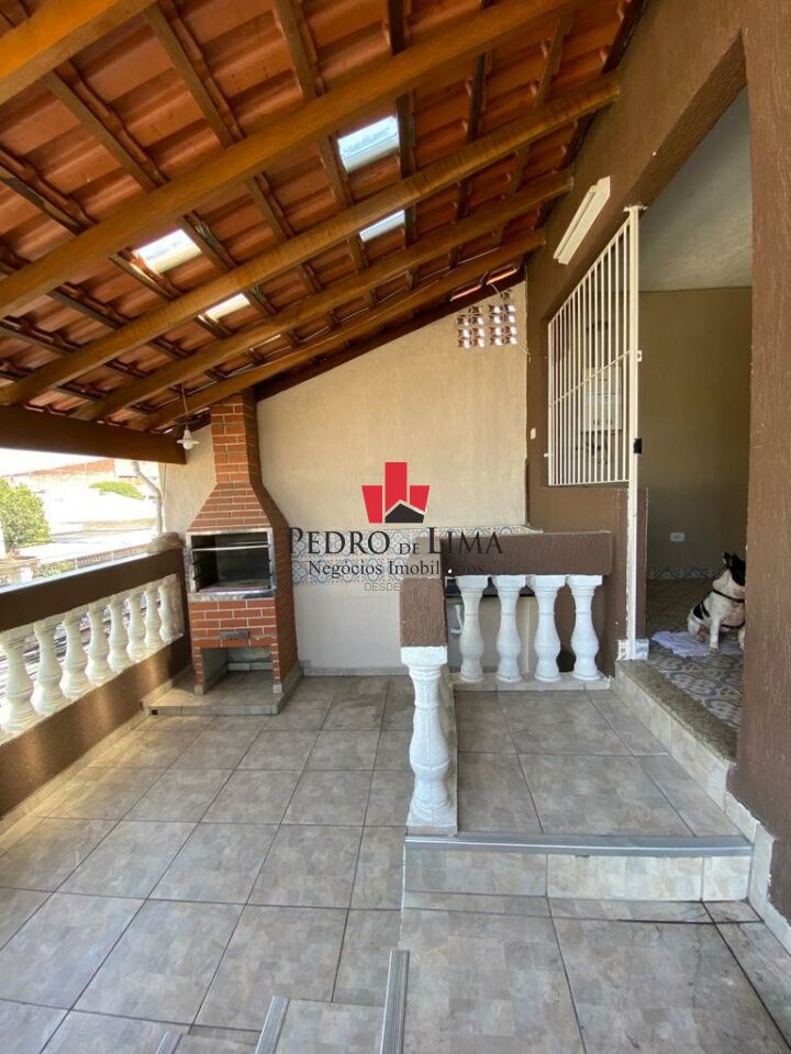 Sobrado frontal com 4 quartos e 1 salão comercial no Arthur Alvim