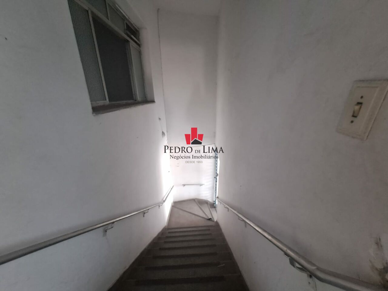 Prédio Comercial com Salão em Itaquera