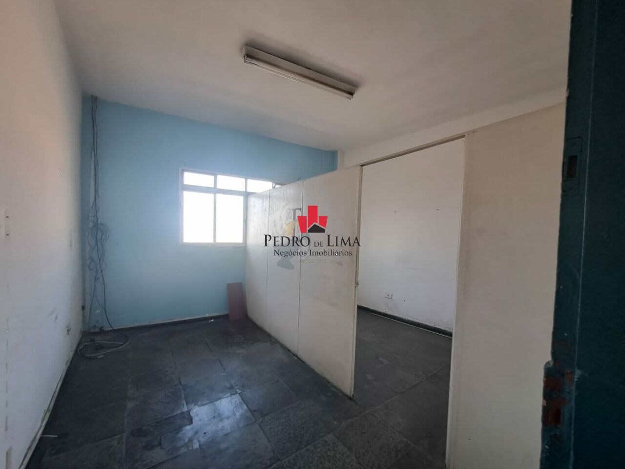 Prédio Comercial com Salão em Itaquera