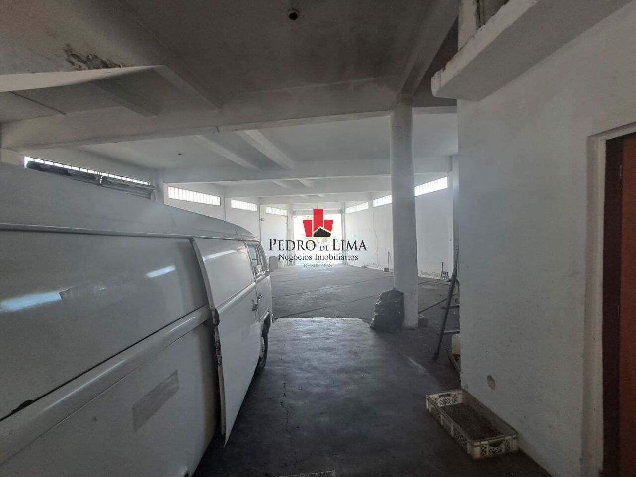 Prédio Comercial com Salão em Itaquera