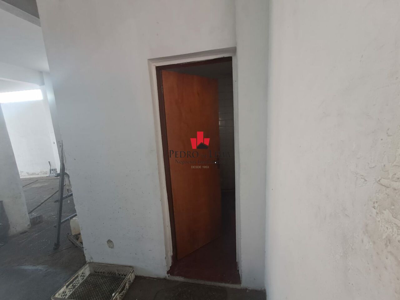Prédio Comercial com Salão em Itaquera