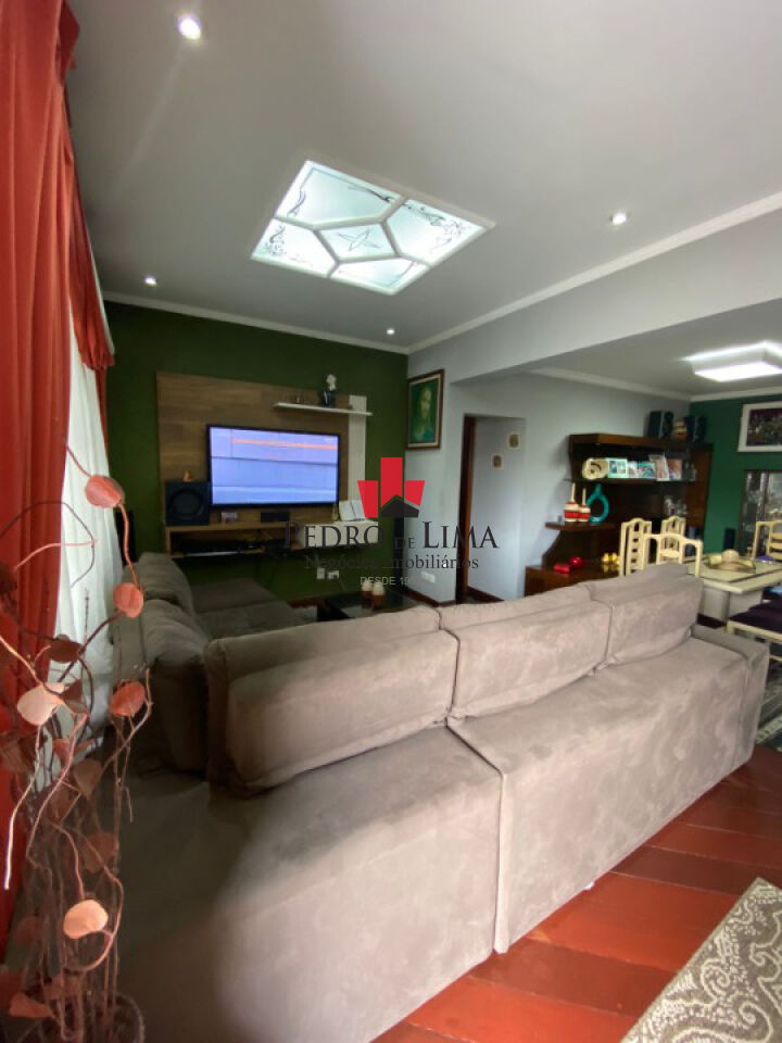 imagem do imovel Sobrado com 4 dormitórios, 2 suítes, 3 vagas, 213 m², Jardim Hercília - Cidade Patriarca ref: PE40033