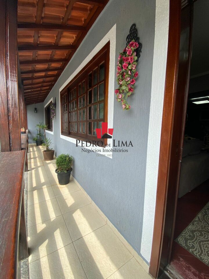 Sobrado com 4 dormitórios, 2 suítes, 3 vagas, 213 m², Jardim Hercília - Cidade Patriarca