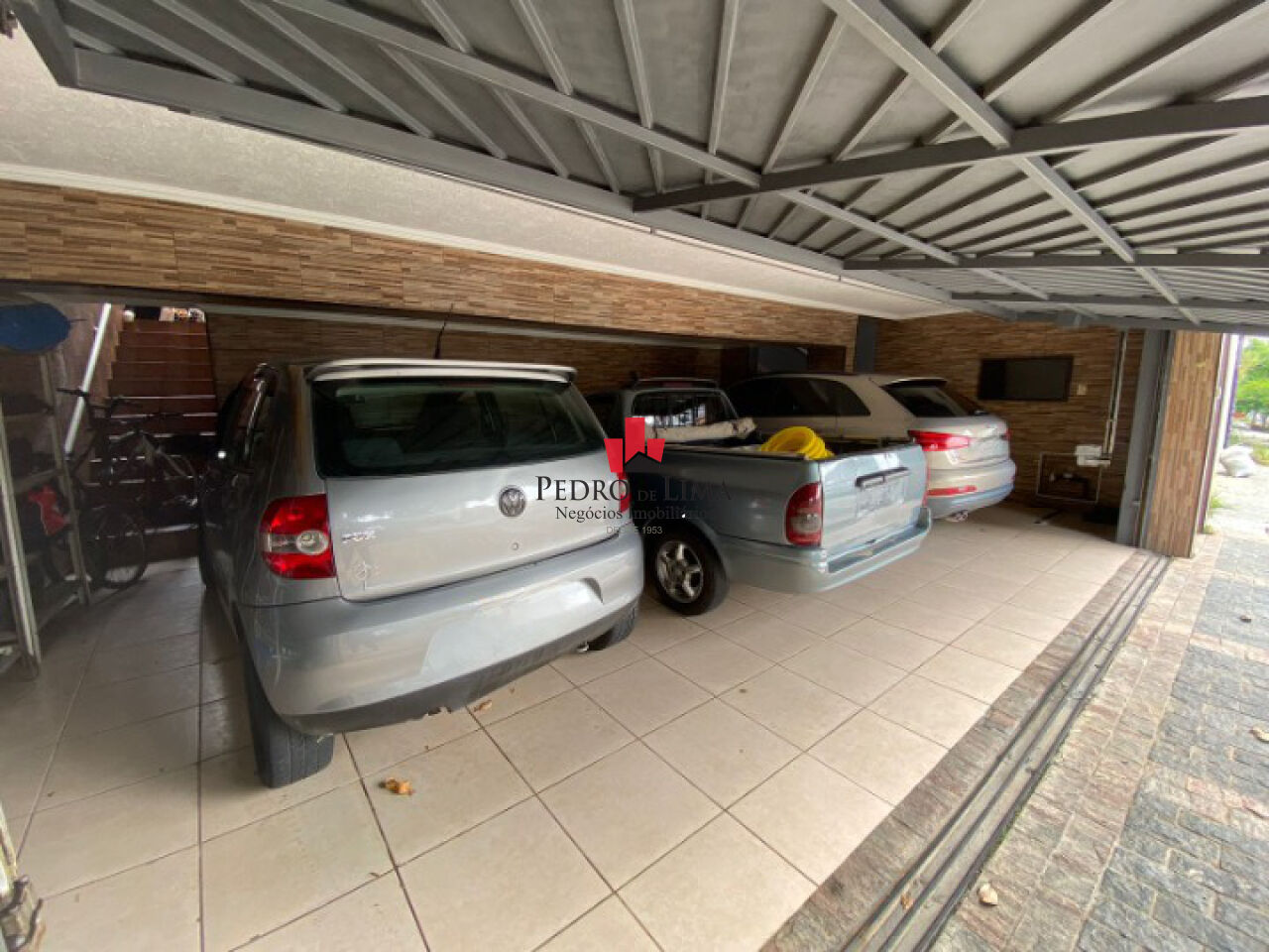 Sobrado com 4 dormitórios, 2 suítes, 3 vagas, 213 m², Jardim Hercília - Cidade Patriarca