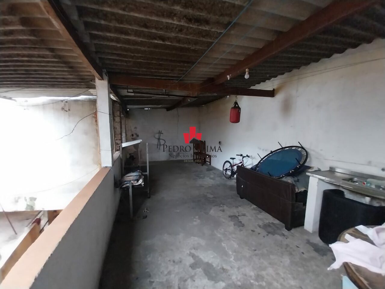 Terreno com 3 casas na Ponte Rasa